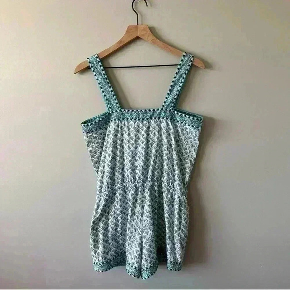 Vineyard Vines Blue White Embroidered Tiny Leaves Romper Women's Size S - Picture 2 of 5